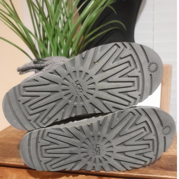 UGG Australia Knitted Fold Down Shaft Boots Women's sz 6 - Picture 6 of 11